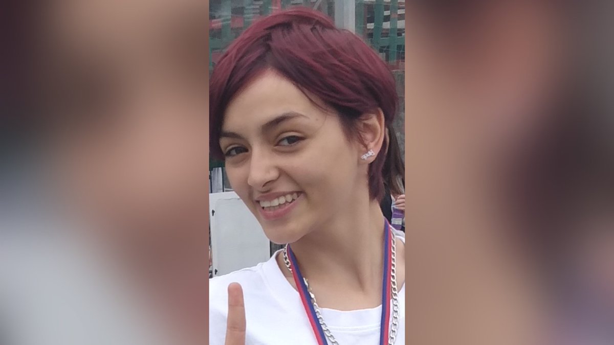 Gardaí are appealing to the public for help in tracing 15-year-old Maria Radulescu who was last seen in Newbridge, Co Kildare, on Friday 12 August.
Anyone with information is asked to contact Newbridge Garda Station on 045 440180 or the Garda Confidential Line on 1800 666 111.