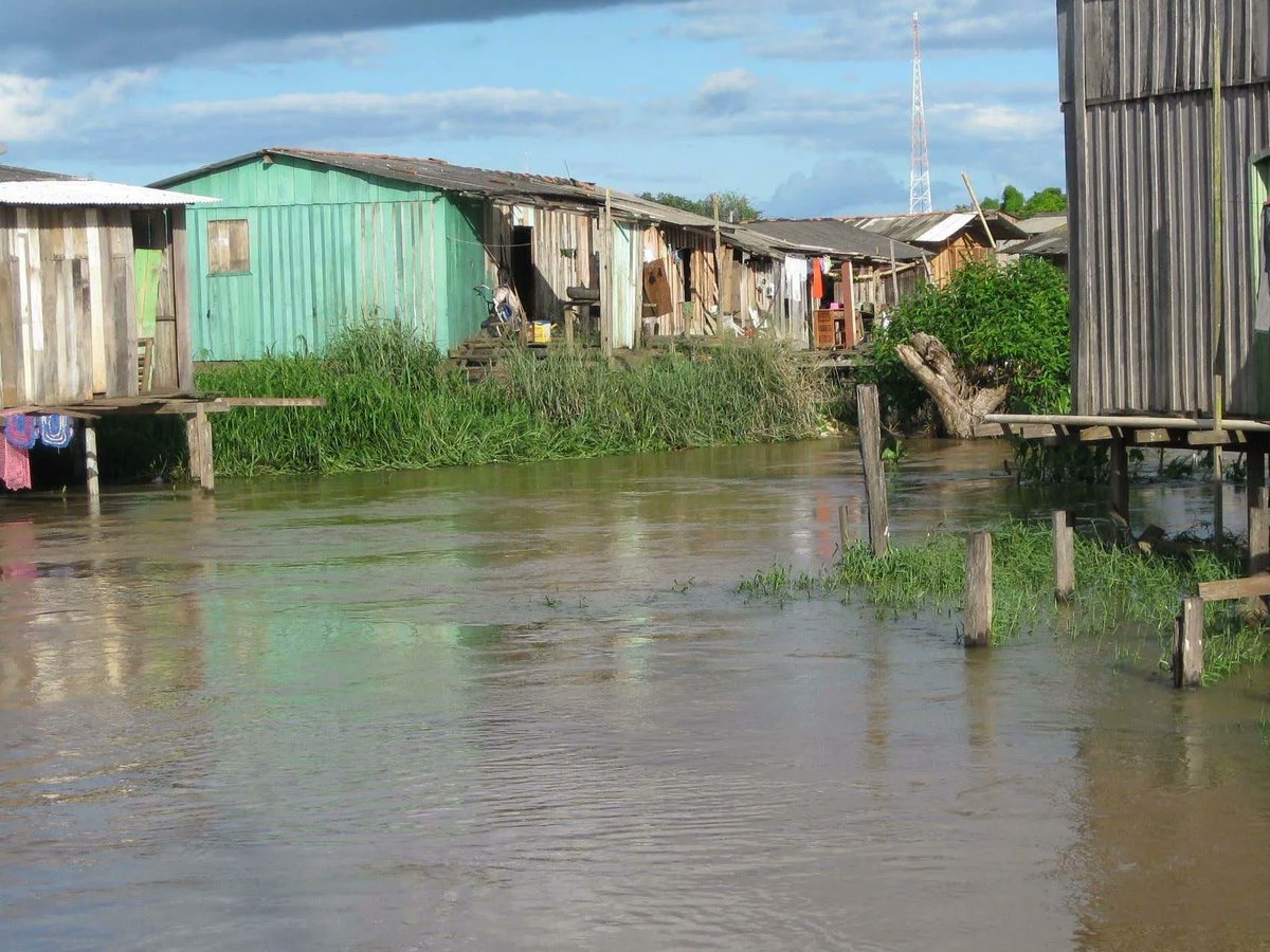 There Is A Woman Leading A Cult In South America Based On Killing Children And UFOs And...She's Still Out There Preaching barstoolsports.com/blog/3428901/t…