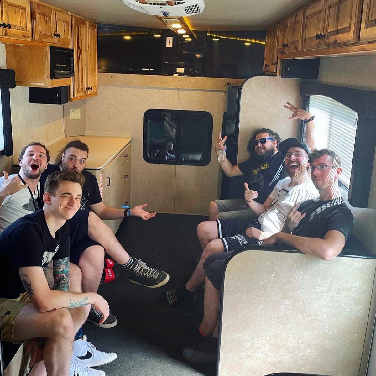 thisismonuments's tweet photo. The gang’s all here. Our North America tour begins tomorrow in Manchester, NH 🏙 https://t.co/SjiS9dZqhf