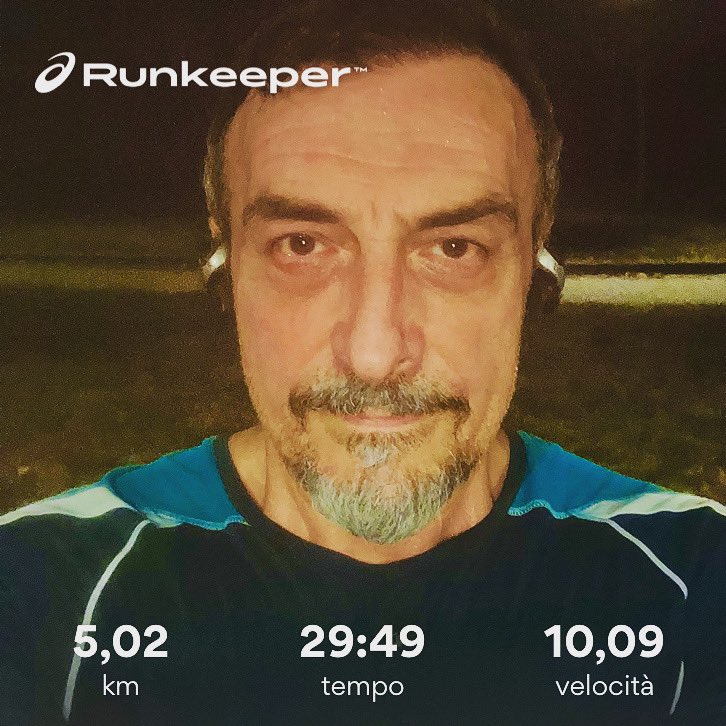 RobertoCominar1's tweet photo. Un cicinin meglio dell’ultima . Almeno son restato sotto i 30 min per i Canonici 5 k 🏃‍♂️🏃‍♂️🏃‍♂️#corsa #run #running #runners #runner #milano #agosto2022 #sansiro #dserto https://t.co/QC1ZTEU5vl