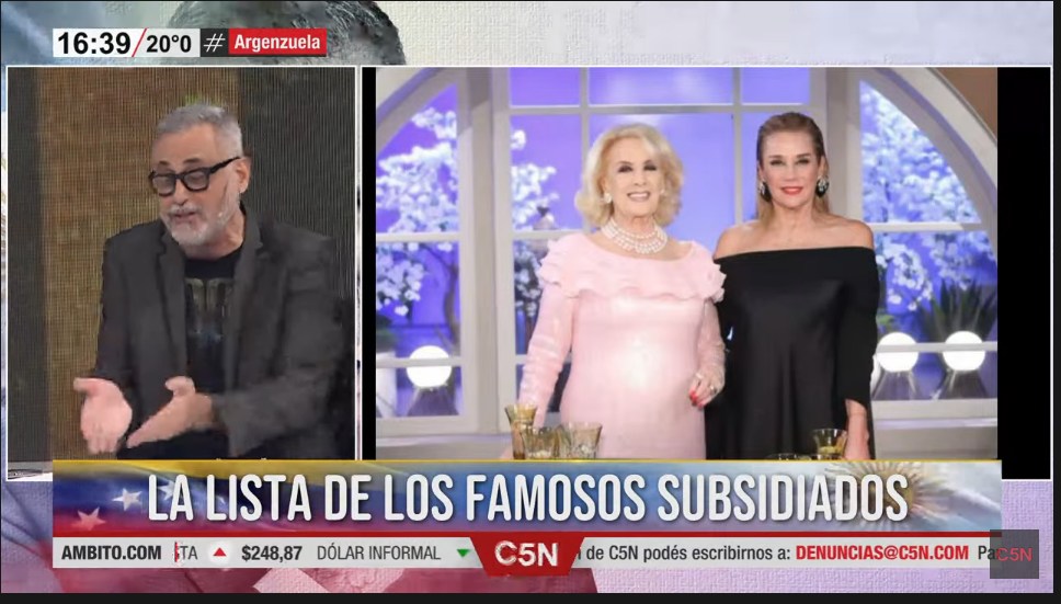 Josemg57256644's tweet photo. #ARGENZUELA CONFIRMADO MIRTHA Y SU HIJA SUBSIDIADAS UNA VERGUENZA
Y ATACARON TANTO A LOS K HDPS! https://t.co/QRZ43juLns