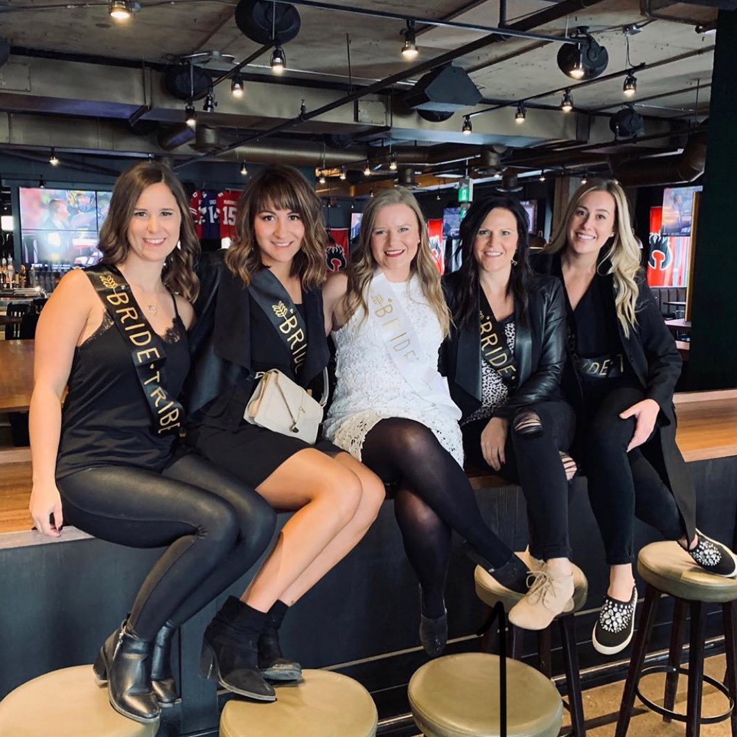 CBlancheParties's tweet photo. Celebrate your upcoming bachelorette party in Calgary, Alberta! Visit https://t.co/MrrK7rEtwO to see all of the experiences we have on offer #carteblancheparties #calgarybachelorette #calgarybachelor #stagetteideas https://t.co/YtPJM8FU2N