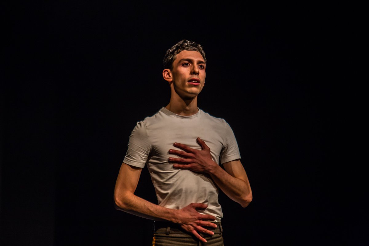 Gabrielgtzg's tweet photo. #JunioEnEl93 acumula 10 #Nominaciones en los #PREMIOSACPT 2022 de la @ACPT_Mex
Obra del Año
Elenco del Año
@Bar_chch/Actor en Rol Principal
#MelFuentes/Actriz de Soporte y Revelación Femenina
¿Lo mejor? ¡Pueden verla en el @Helenico! https://t.co/Ka8WPURfiG