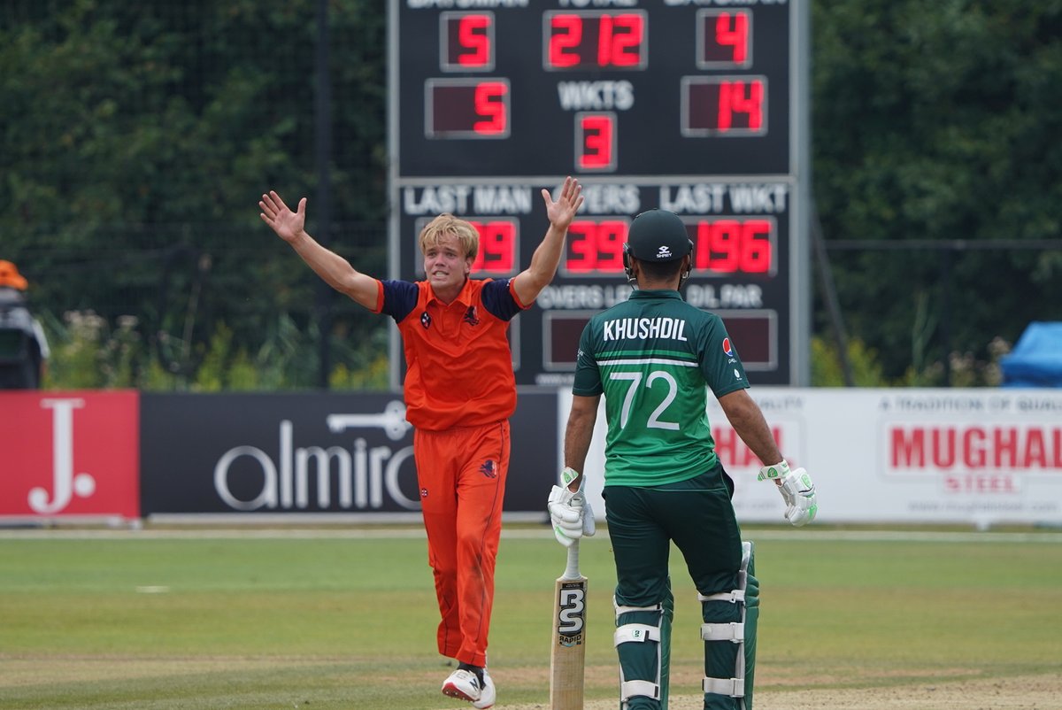 KNCBcricket's tweet photo. 📸 | The photos!
Read the match recap and watch the interview with the Player of the Match through ➡️ https://t.co/sb7XdZde8u
#NEDvPAK #CricketNL #CWCSLS https://t.co/aPqXCRciJO