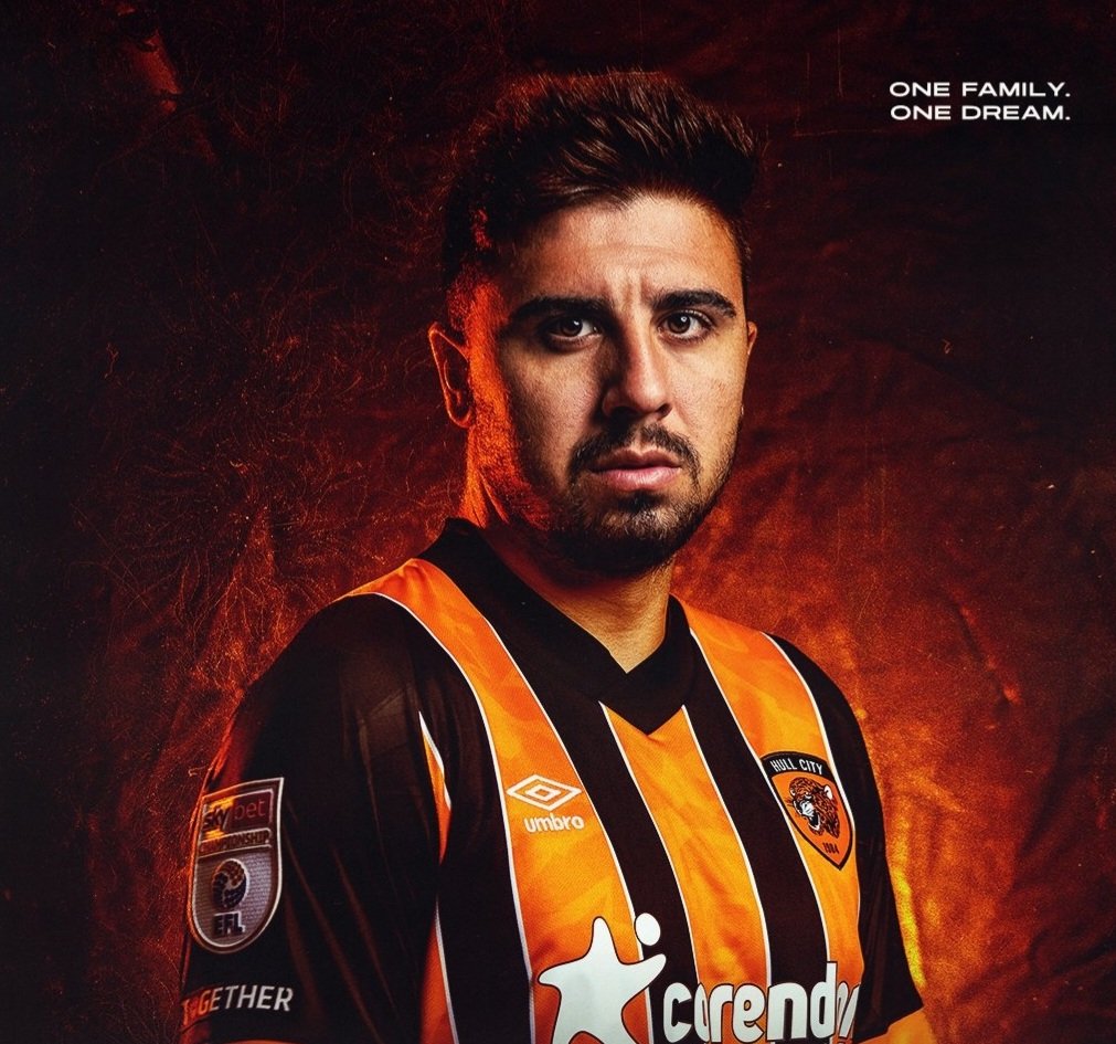 The summer purchase of <a href="/Ozan/">Ozan Tufan</a> is looking like a cracking bit of business by <a href="/HullCity/">Hull City</a>. He's improving every game and clearly has the quality to light this league up 🔥🔥 #UTT