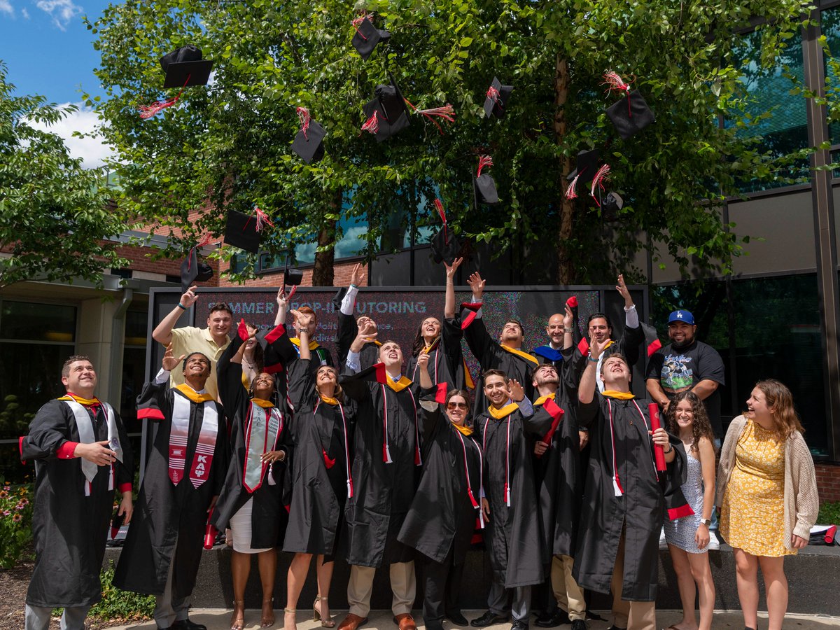 sacredheartuniv's tweet photo. Congratulations to our #Classof2022 @SCMAatSHU graduate program graduates! β€οΈπ
#WeAreSHU #GradSHUation https://t.co/DSS7WIH4rN