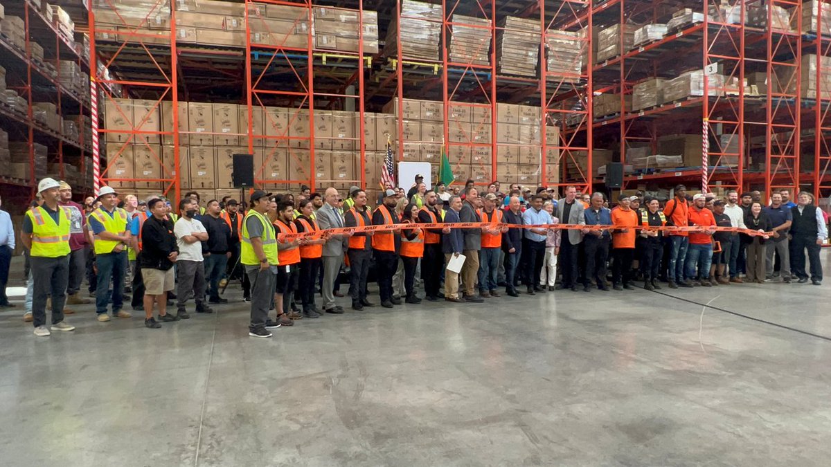 alstonconstruct's tweet photo. Alston Construction recently attended the ribbon cutting for the Ashley Furniture Industries 715,000 SF distribution and fulfillment center in Spanaway, WA. We're proud to have Ashley, the largest manufacturer of furniture in the world, as a repeat-client. #BuildWA https://t.co/OzMHEiz7hp