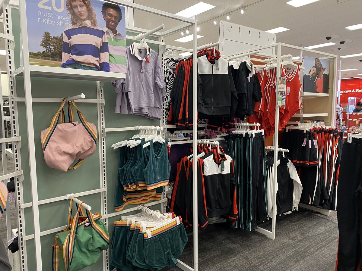 Loving this collegiate aesthetic in our hometown heroes set! #t1479 <a href="/chris24harb/">Christopher Harbison</a> <a href="/tfarmer216/">Travis Farmer</a>