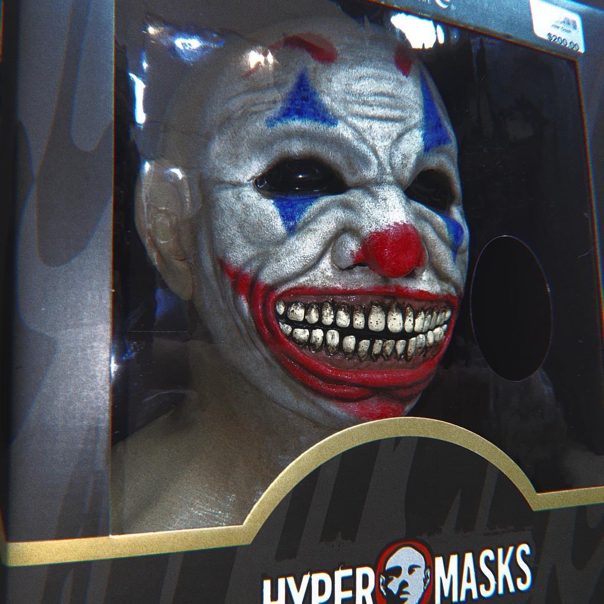 FreakyFindz's tweet photo. Brand new hyper masks from ghoulish productions! These hyper realistic, anatomically correct masks can act as a second skin! Made to meet high standards, these masks stretch 3X their original size! Be the first to come grab these one of a kind amazing masks! 
- #hypermasks #mask https://t.co/4HnaVxB3Mg