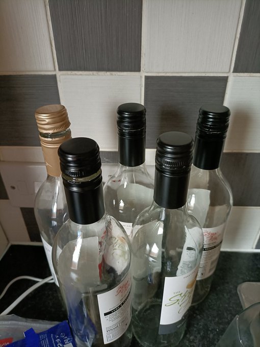 What do you do when the sun goes away🙈🍷🤣  #wine #RainyDay #tueaday #sellingcontent https://t.co/coT8<a href="/tag/wine"class="tags">#wine</a><a href="/tag/rainyday"class="tags"><span>#rainyday</span></a><a href="/tag/tueaday"class="tags"><span>#tueaday</span></a><a href="/tag/sellingcontent"class="tags"><span>#sellingcontent</span></a>