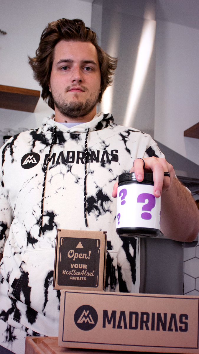 Sneegsnag's tweet photo. WOW GOODNESS LOOK AT THIS CRAZY MYSTERY COFFEE OF MINE THAT YOU CAN POTENTIALLY GET. THERE ARE ONLY 200 OF THESE AND I SIGNED THEM ALL GET ONE BEFORE IT'S TOO LATE :) https://t.co/sODHALPBbf https://t.co/NTgQjrfVJX