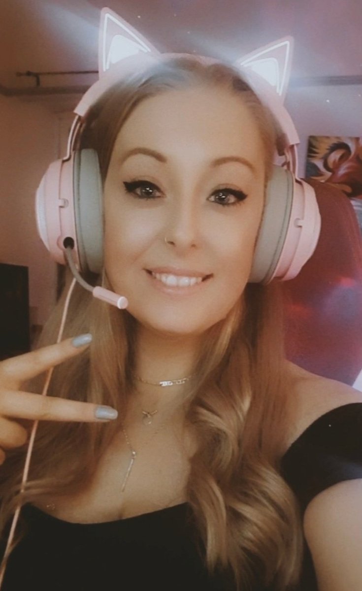 Birthday stream baby

twitch.tv/kdizzlinn