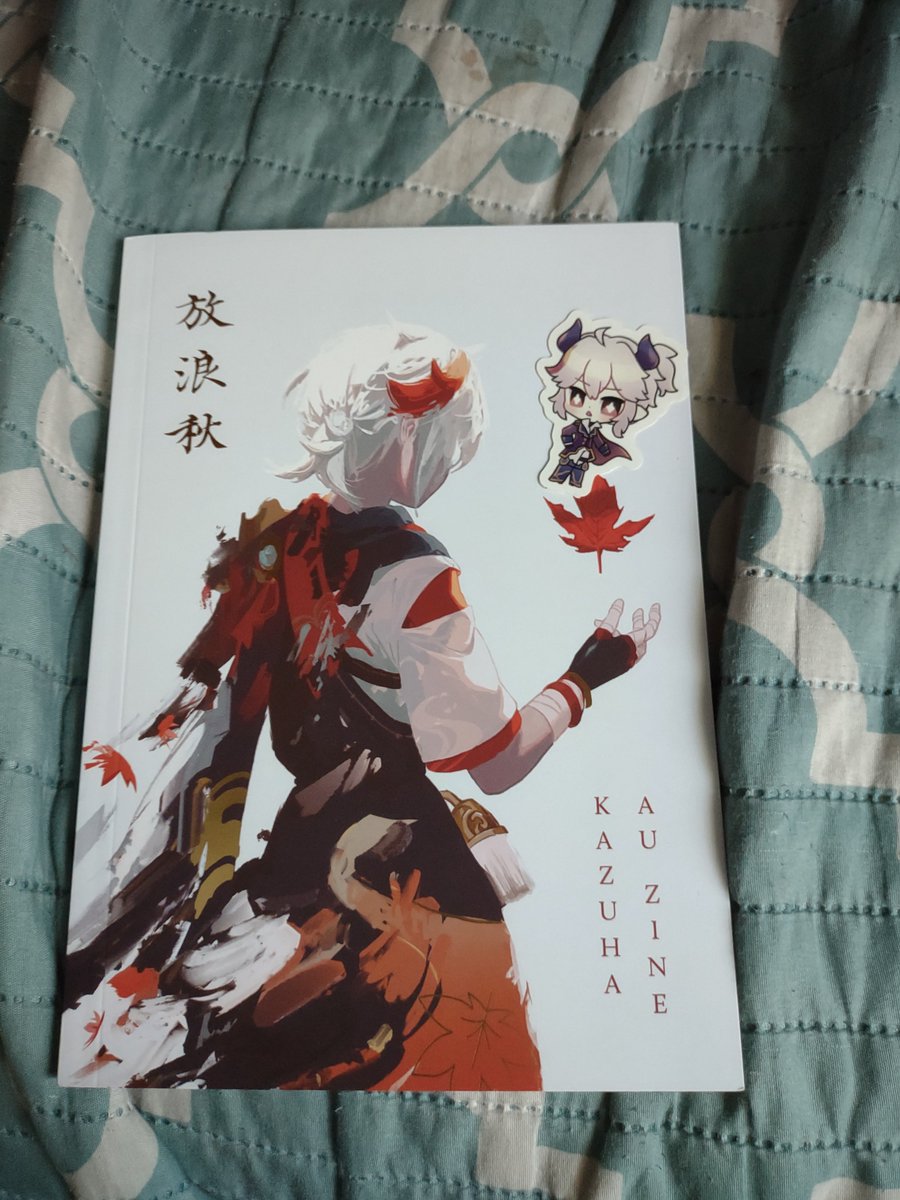 namnamjune's tweet photo. My 2 of my zines are here woooooo https://t.co/5M6Hjh7bdG