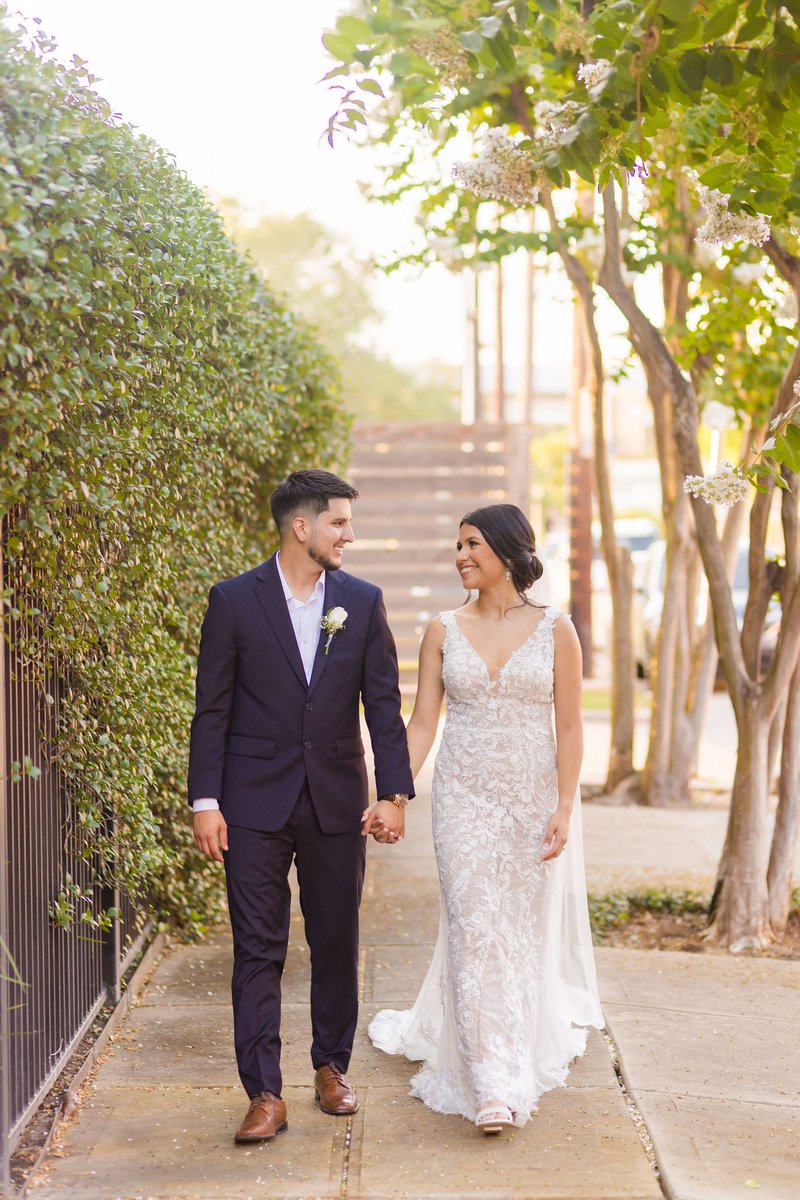 valeriaaorozco_'s tweet image. I’ll choose you always #TheOrozcos 🤍🥂