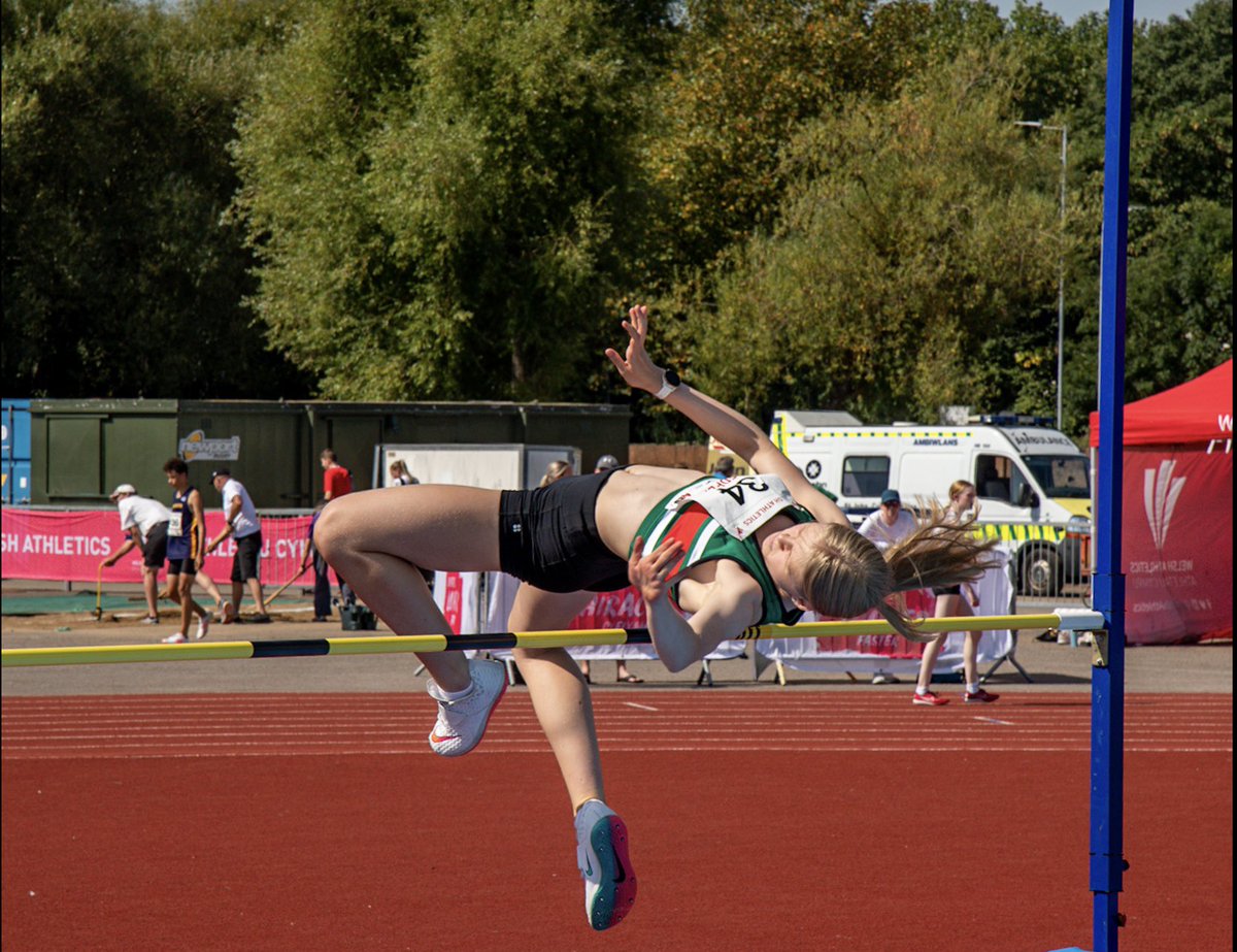 Lorraine Redfern tweet media