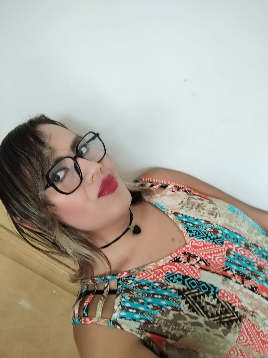 DaphneCityPop85's tweet photo. Pero que bonita muchacha soy, me encanta ser una mujer, simplemente mujer.
#transgirl #daphnelicious #nerdqueen https://t.co/wwCPshi17s