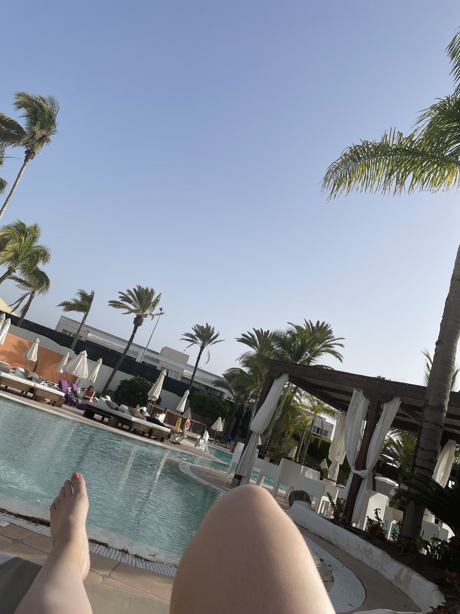 lauraplouman's tweet photo. Take us back to GC ☀️ https://t.co/0caPZj3tqG