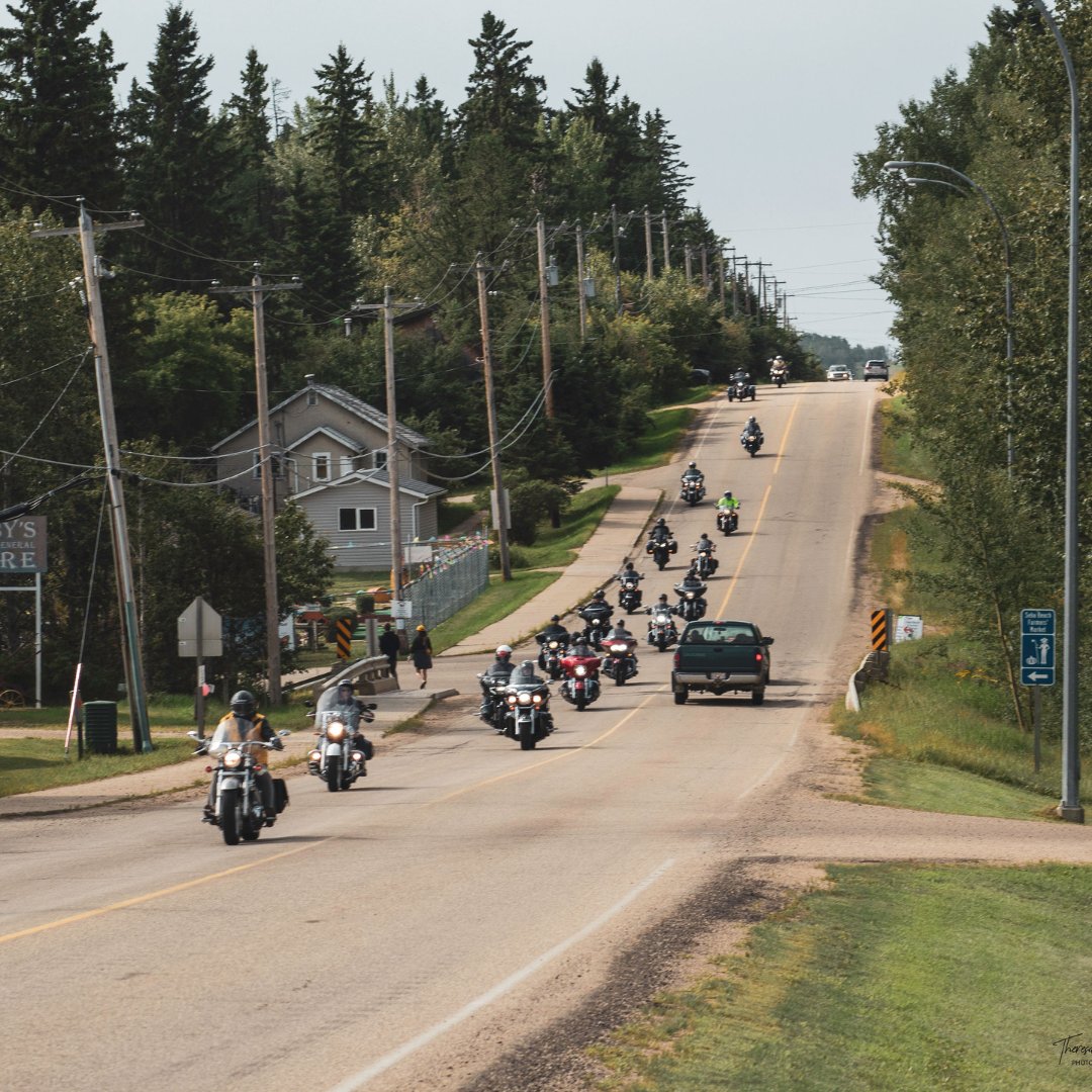 YouCanRide2's tweet photo. There's only 4 days left until the third annual Rotary Ride for You Can Ride 2 begins! Registration for this year's Rotary Ride is now open, for more information on the ride and how to register, please visit https://t.co/guuvZYePH3 #rotayride #yeg #youcanride2 #adaptivecycling https://t.co/q2oVksPjoo