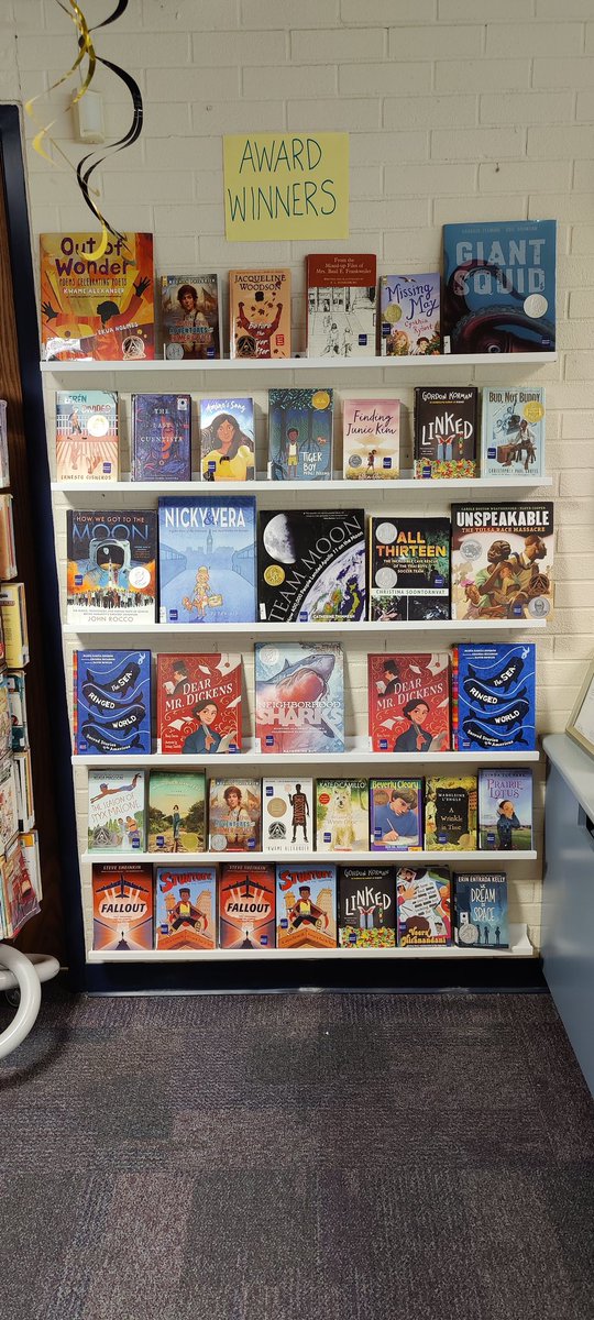 Heartfelt thanks to @rclindseypto for these fabulous floating shelves! The <a href="/RCL_School/">Lindsey Elementary</a> library is looking so good! #readwhatyoulike