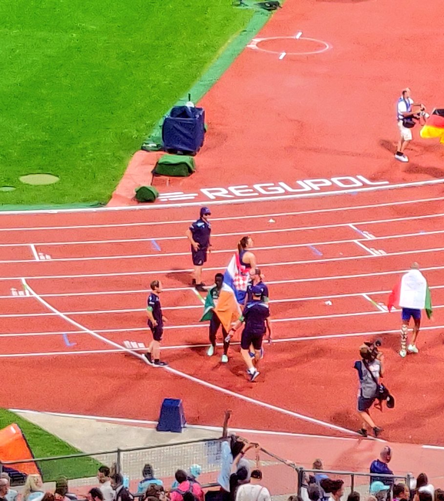 Israel Olatunde is the fastest Irishman of all time. 10.17 to break Paul Hession's national record and finish 6th in the European final.

Superb, superb sprinting. 

What a future he has.