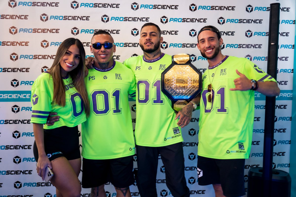 ProScienceLabs's tweet photo. Después de un gran fin de semana en @TheFitWeekend en #CDMX #Mexico. Gracias a todas las personas que nos acompañaron en las charlas y en nuestro Meet &amp; Greet. Pronto volveremos para seguir rompiéndola.

#ProScienceNews
#fitness 
#Mexico https://t.co/onAFfpNuy3