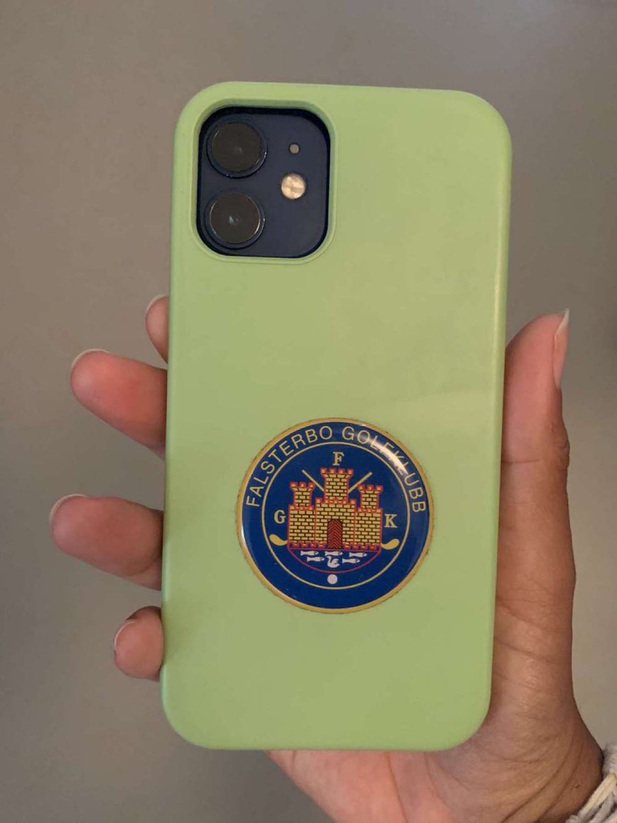 trafalgar_99's tweet photo. Téléphone trouvé sur la rue de Rome à Paris proche du métro Saint-Lazare. Partagez svp comme ça on évites à quelqu’un de remettre des sous dans un autre IPhone. Merci  d’avance🙏🏾 https://t.co/WnAHmXTH8O
