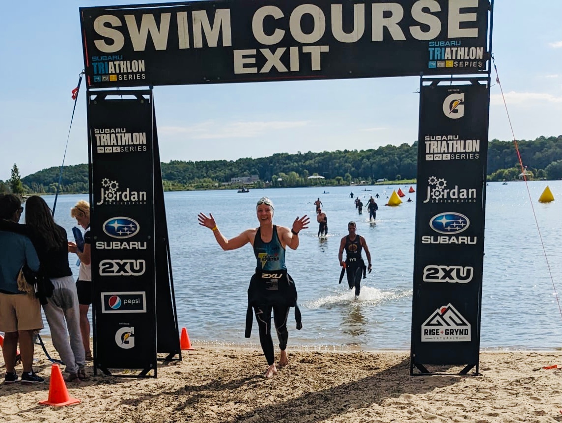 sjaybrown's tweet photo. Great experience last wknd racing the @subarutriathlon series in hometown @CityOwenSound! Kelso Beach at Nawash Park was a beautiful venue.

👏👏 @nicolgreg &amp; team for putting on an awesome event and to 1st-time duathlete @34Brown34 (who did the Olympic distance like a boss!) https://t.co/AoILQpedEW