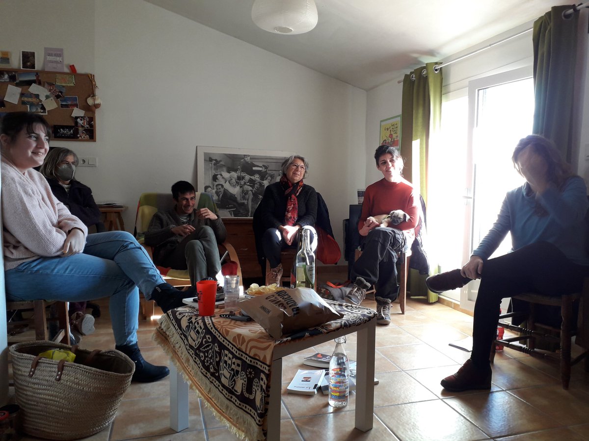 Cabilo_Radio's tweet photo. 🎙️#Elturrumpero especial #Racódetastallibres. 
📚On Parlem de #Tastdesalobre de #Joanlluismoreno , #MatèriadeBretanya de #CarmelinaSánchezCutillas 
👣I fem un recorregut per la història de  #Tastallibres
https://t.co/7Vdw28pLqA

#Sella #llegir #llegirensfalliures #llegirencatalà https://t.co/r34fPEitv6