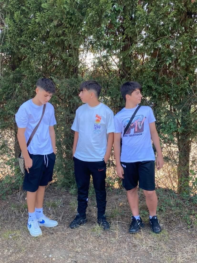 toomii____'s tweet photo. 🤝🤝 https://t.co/0kS6z9qaCI