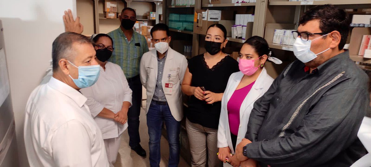 ISSSTE_mx's tweet photo. 🏥📍La Paz, BCS, CMF, 90 mil derechohabientes son atendidos.

Para dar continuidad a la estrategia de transformación de los servicios de salud del Issste, el DG, @drpedrozenteno, inicia recorridos por clínicas de Baja California Sur. #IsssteAlMomento #TransformandoAlISSSTE https://t.co/OtxVv6cbi6