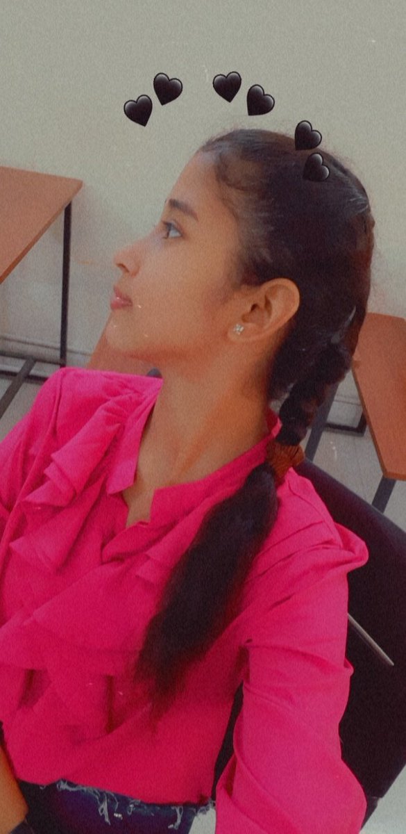 32Nisha's tweet photo. Hey, everyone. Yesterday my second year of collage has started🥺🥺🥺🥺
#Badarnisha #collegestudents https://t.co/lLaLTYh07z