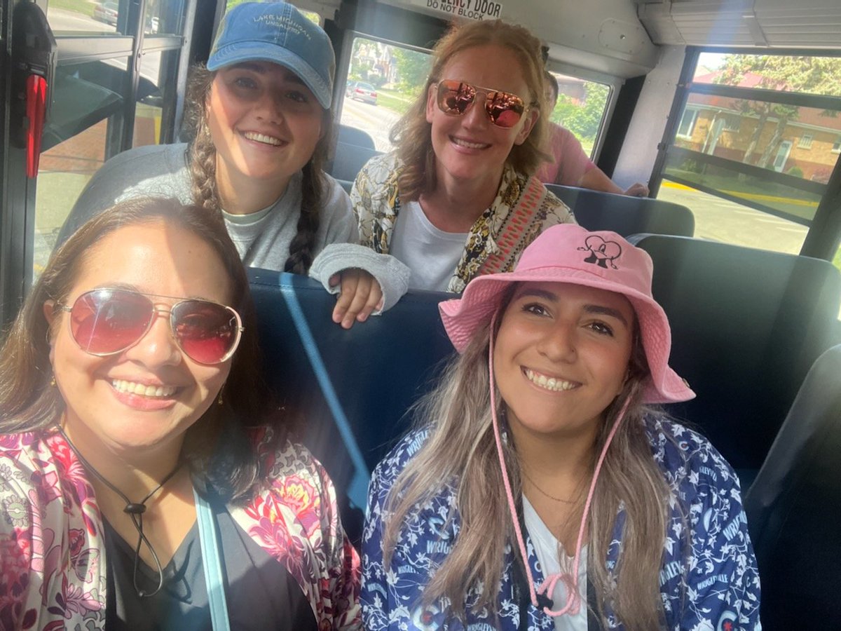 Molly Knott tweet media