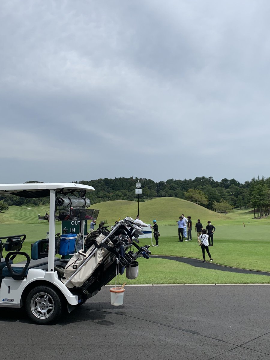 ladyprogolfers's tweet photo. 千葉の上総モナークカントリークラブに来ています❗️
明日から試合なので今日は練習ラウンドです。
スタッフさん達も忙しそう。

ゴルフ場さんが率先してこういう新しい試合を開催してくれるのは本当に嬉しい😊 https://t.co/K6vu3sEqkU