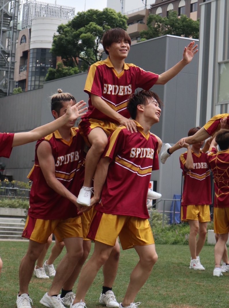 spiders_cheer's tweet photo. 【🎂誕生日🎂】
本日、8月17日は10期“天津飯”の19歳のお誕生日です！👲🍜

今年の抱負は、、
🗣ひねりに挑戦する
🗣単位を落とさない
です✊🏻❤️‍🔥

素敵な一年になりますように😌✨

#名古屋SPIDERS #名古屋スパイダーズ #男子チア #チアリーディング https://t.co/am1GAkwdWo