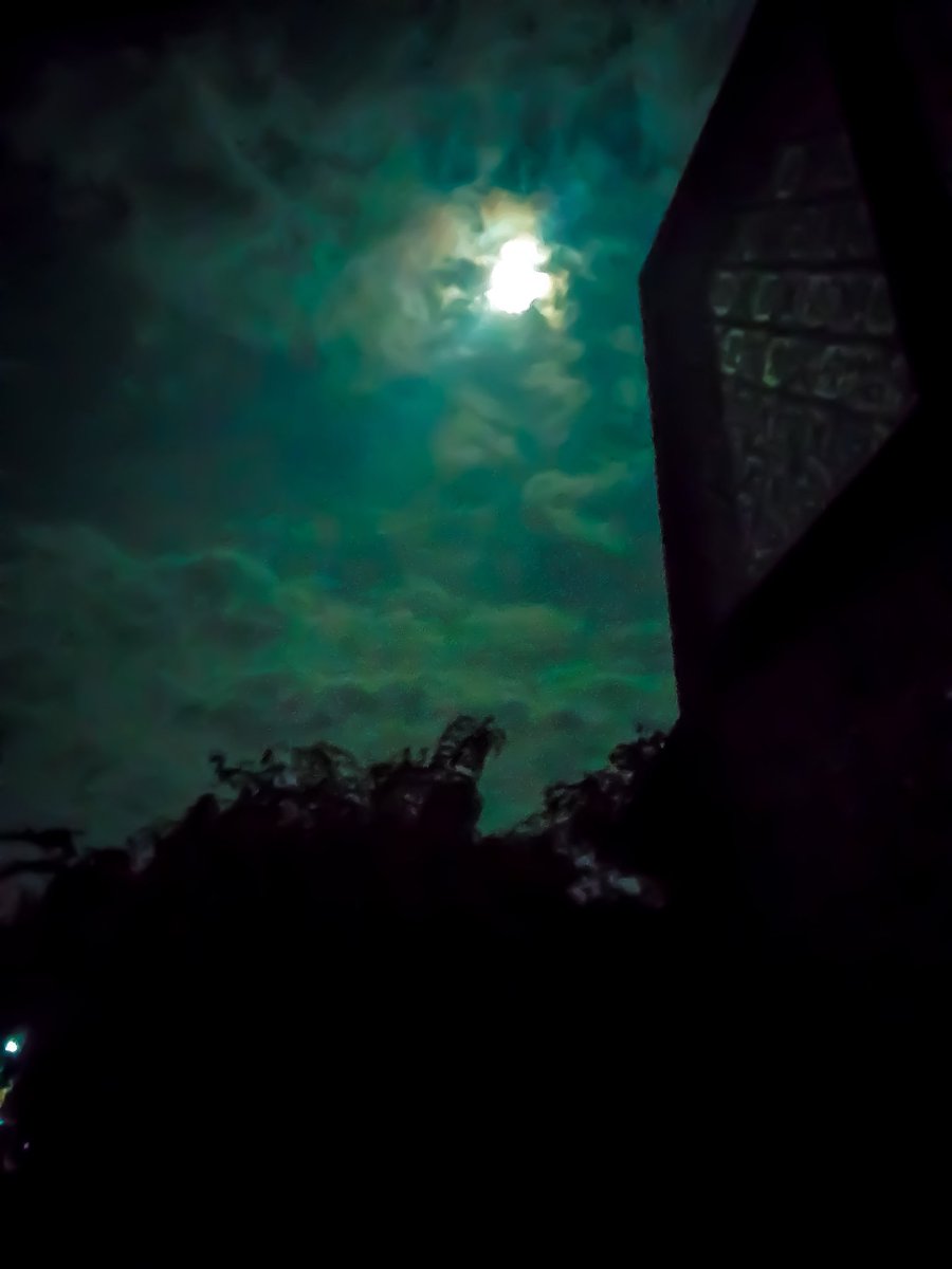 GilmarFrom's tweet photo. Pic muna kay moon beautiful 🥰🥰 https://t.co/mKwGNwSbs9