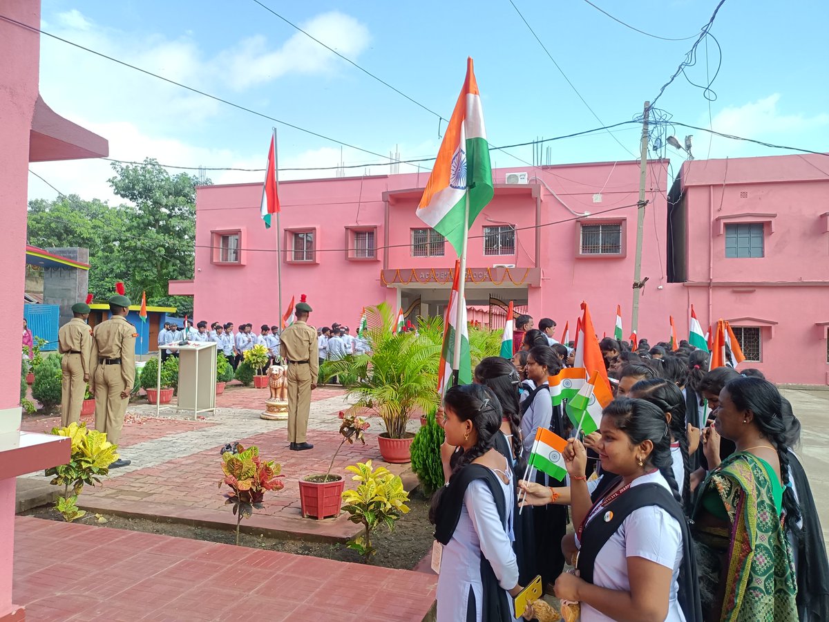 NssSeemanta's tweet photo. Observation of Independence Day 2022 at Seemanta Mahavidyalaya jharpkharia Mayurbhanj https://t.co/2LNRrYC8kx