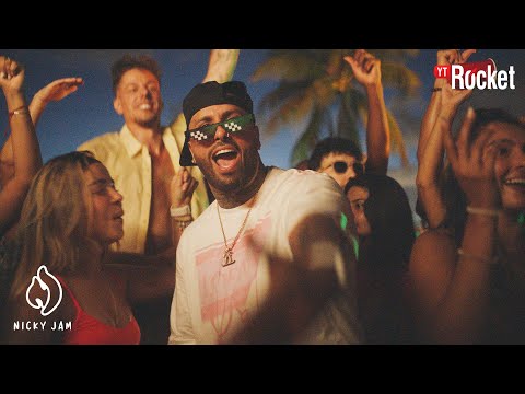 SonyMusicLatin's tweet photo. ¡A disfrutar esta canción como @NickyJampr disfruta la vida #SinNovia! 🤩🥳 https://t.co/7ejjg35NvB https://t.co/FBk1OsGIwR