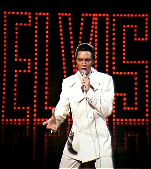 weepollypocket's tweet photo. Remembering my idol on the 45th year without him. #TheKing #ElvisPresley #Graceland #ElvisWeek2022 GBNF 💜💔⚡️ https://t.co/QQlab2gpvq
