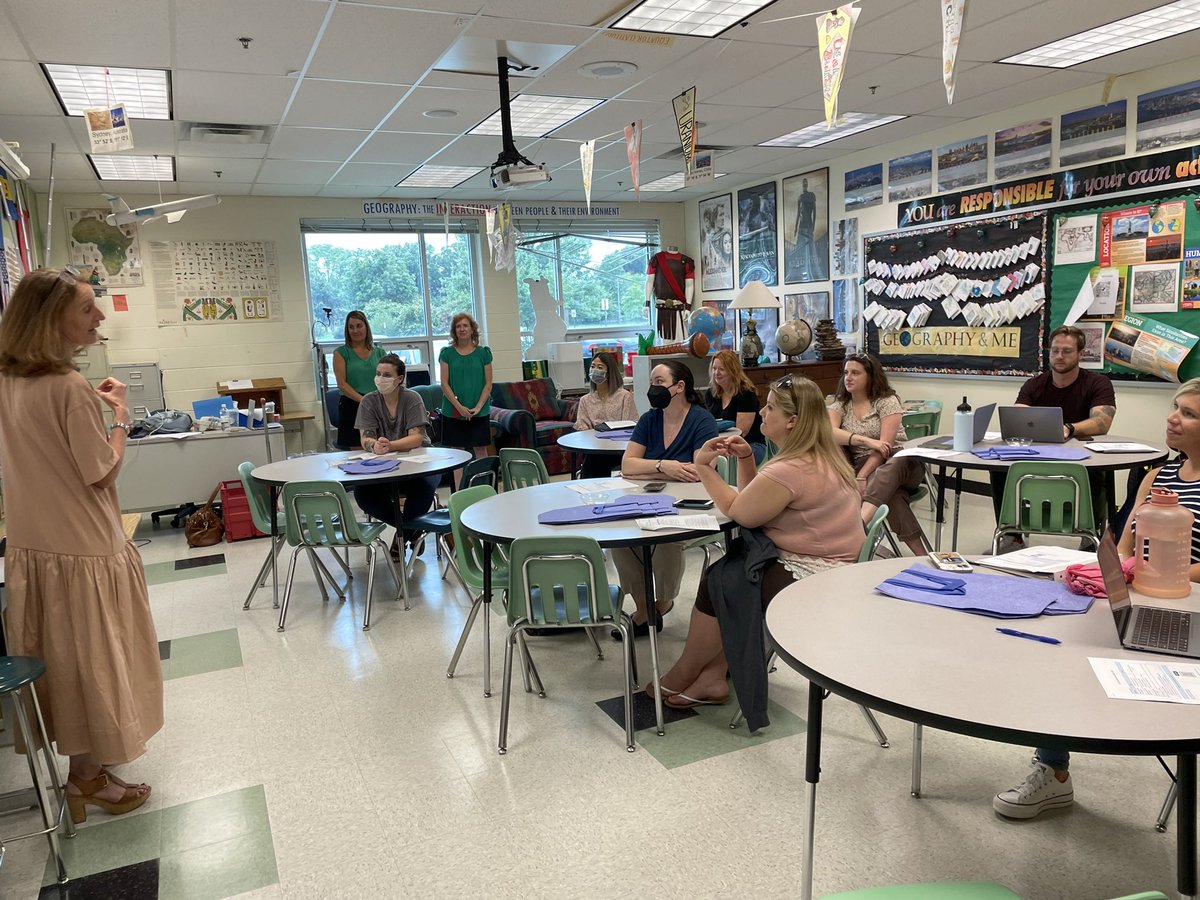 ERowdenAPS's tweet photo. Day 2 BASE Camp was kicked off with a Mindful Practice session, APS Overviews, and content sessions! Thank you Academics, Special Education, and DEI Offices for welcoming our new educators!! @APSlearns @ssarber #APSBASECamp22 https://t.co/8P1959rKzi