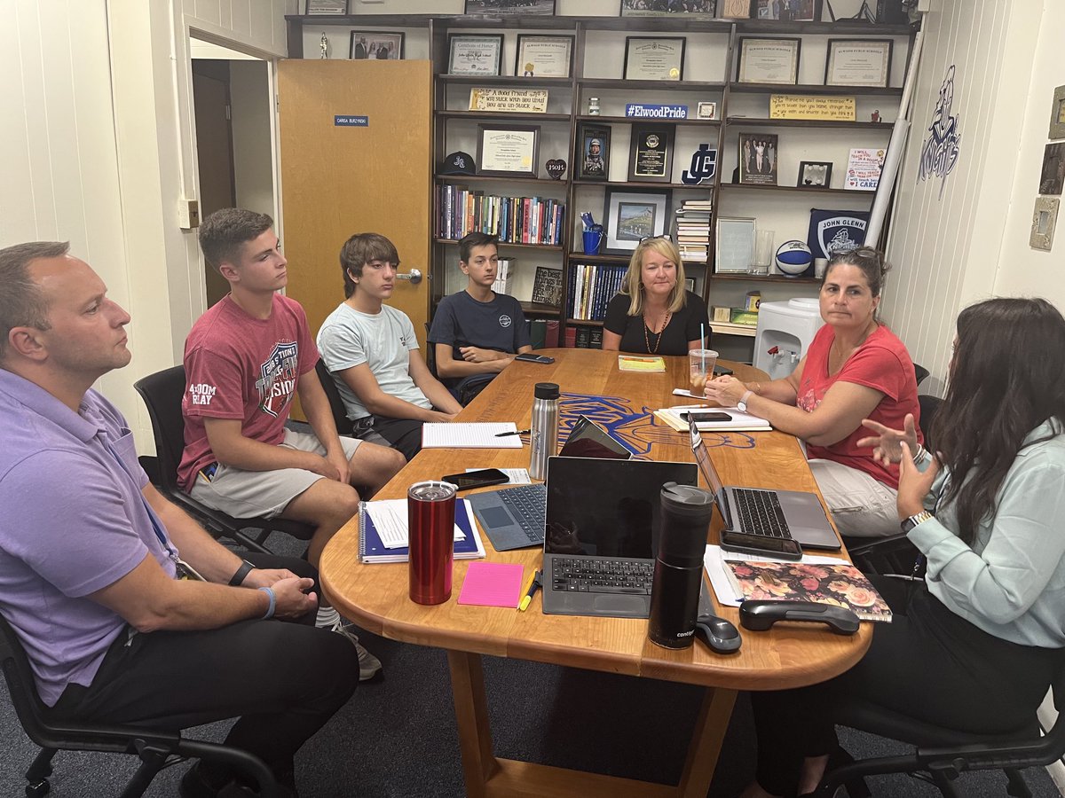 SDM planning for the 22-23 school year.  Love the new conference table.  Thanks ⁦<a href="/McGuireTechEd/">McGuire Tech Ed</a>⁩ ⁦<a href="/MrMac_JGHS/">Corey McNamara</a>⁩