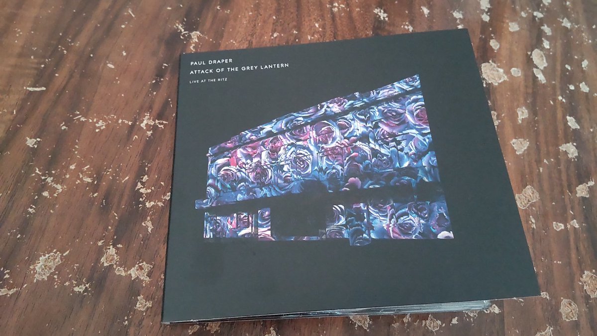 salvaryo0728's tweet photo. I finally got my hands on this CD other day! it was so amazing I could cry!! Christina Hizon's chorus is so good too!!
#Japanese
#PaulDraper
#AttackOfTheGreyLantern
#Mansun
#Niigatapre https://t.co/8E7TMIoc1E