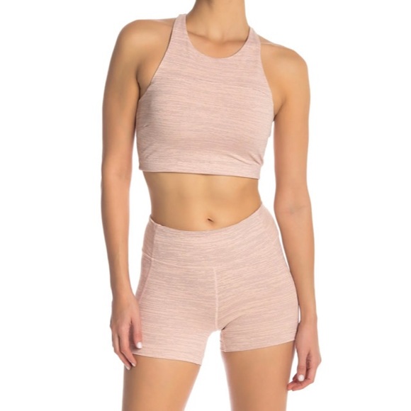 ChaiTeaQueen's tweet photo. So good I had to share! Check out all the items I'm loving on @Poshmarkapp #poshmark #fashion #style #shopmycloset #outdoorvoices #michaelangelo #americaneagleoutfitters: https://t.co/YiQIQsofLY https://t.co/Z3uinFodkz