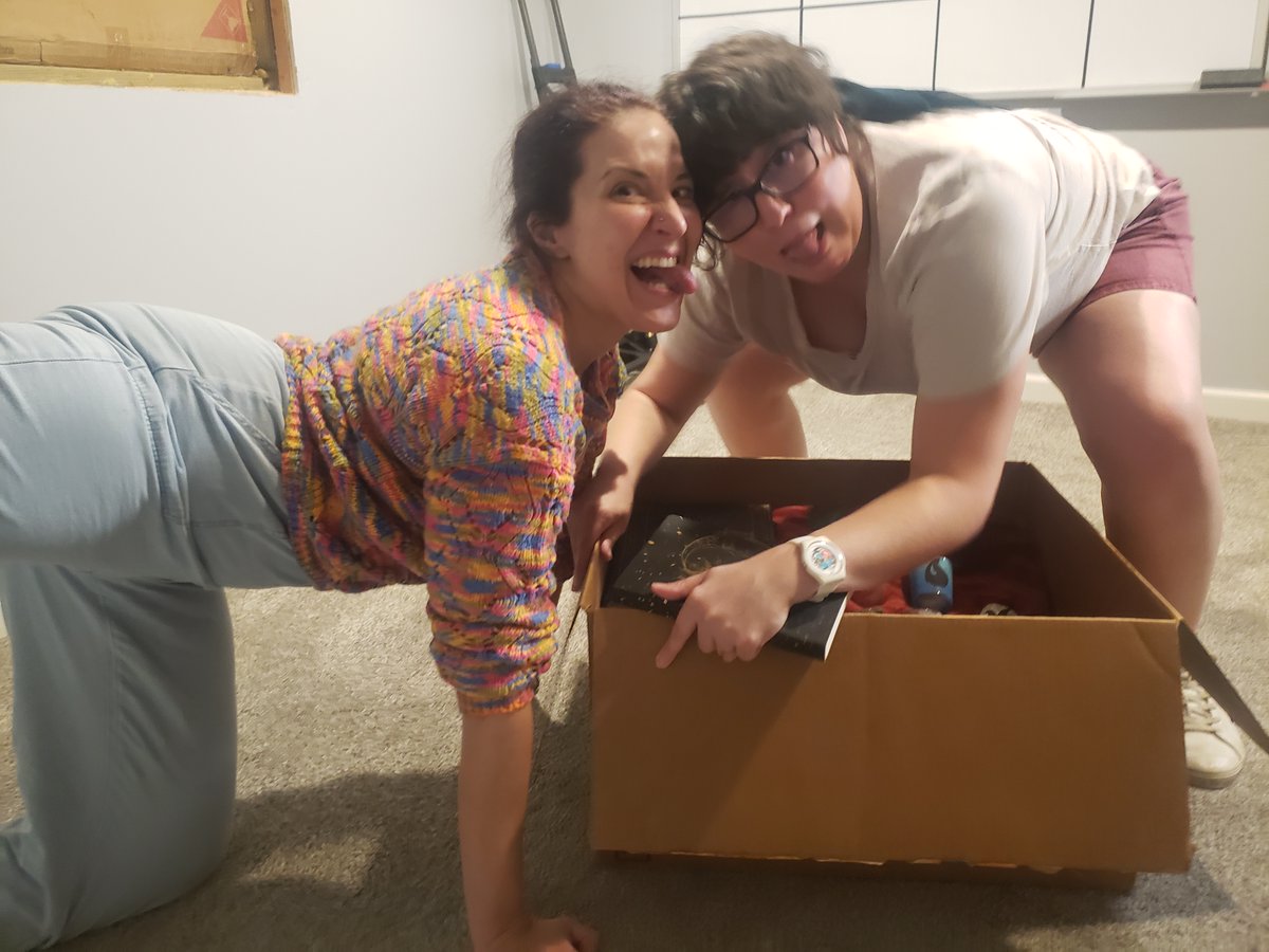 InnerWorldsShow's tweet photo. Just a few fun behind the scenes photos from the last few days on set! We couldn't be more grateful for our incredibly fun, hard-working cast and crew!! ❤ 
#onset #filming #innerworlds https://t.co/4ZLsTrMRtO
