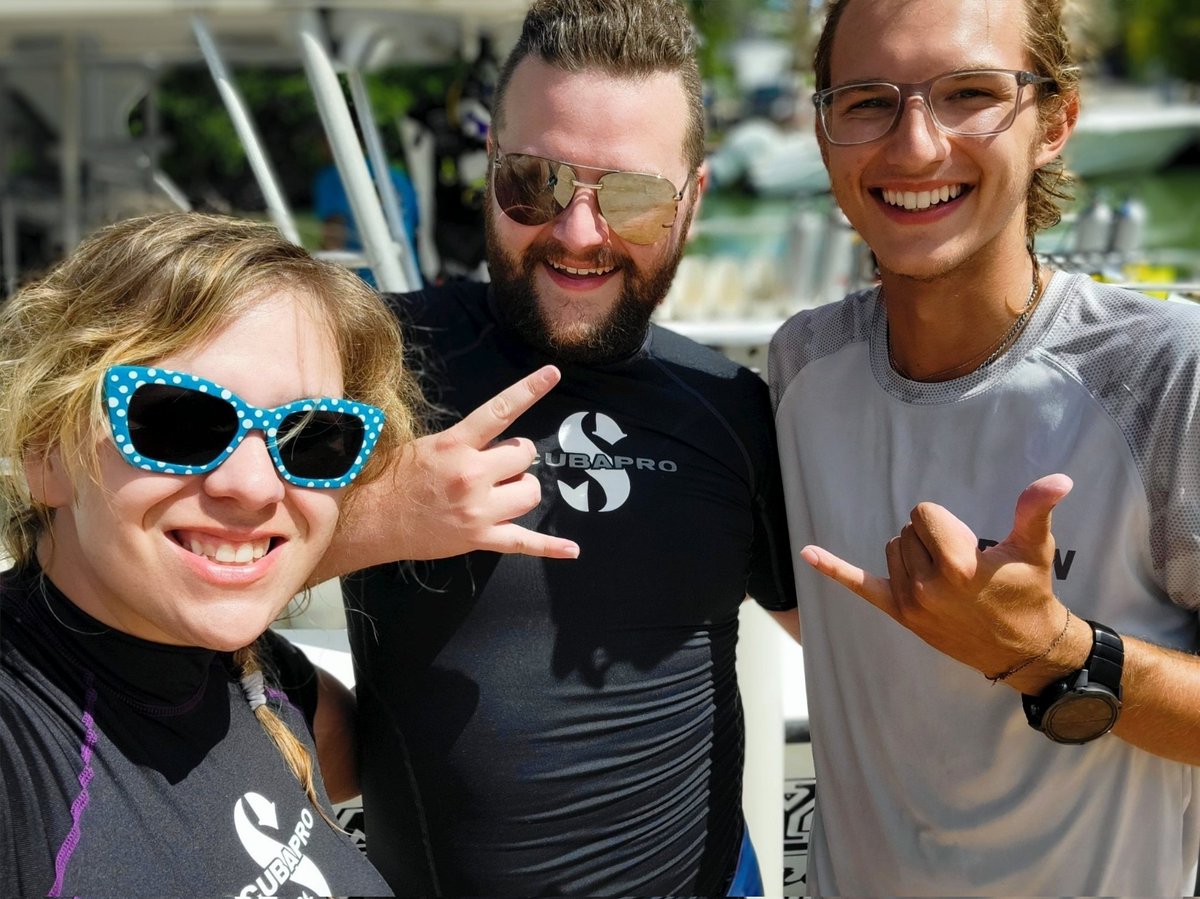WoodrowJenkins_'s tweet photo. Thank you so much @ljackberryl and the @KeysDive crew for making our first dive so special!

Seeing Nurse Sharks and the other beautiful marine life on the reef had me in tears ❤️😭

I cant wait to go back to get open water certified! https://t.co/Yd03JYQS6b