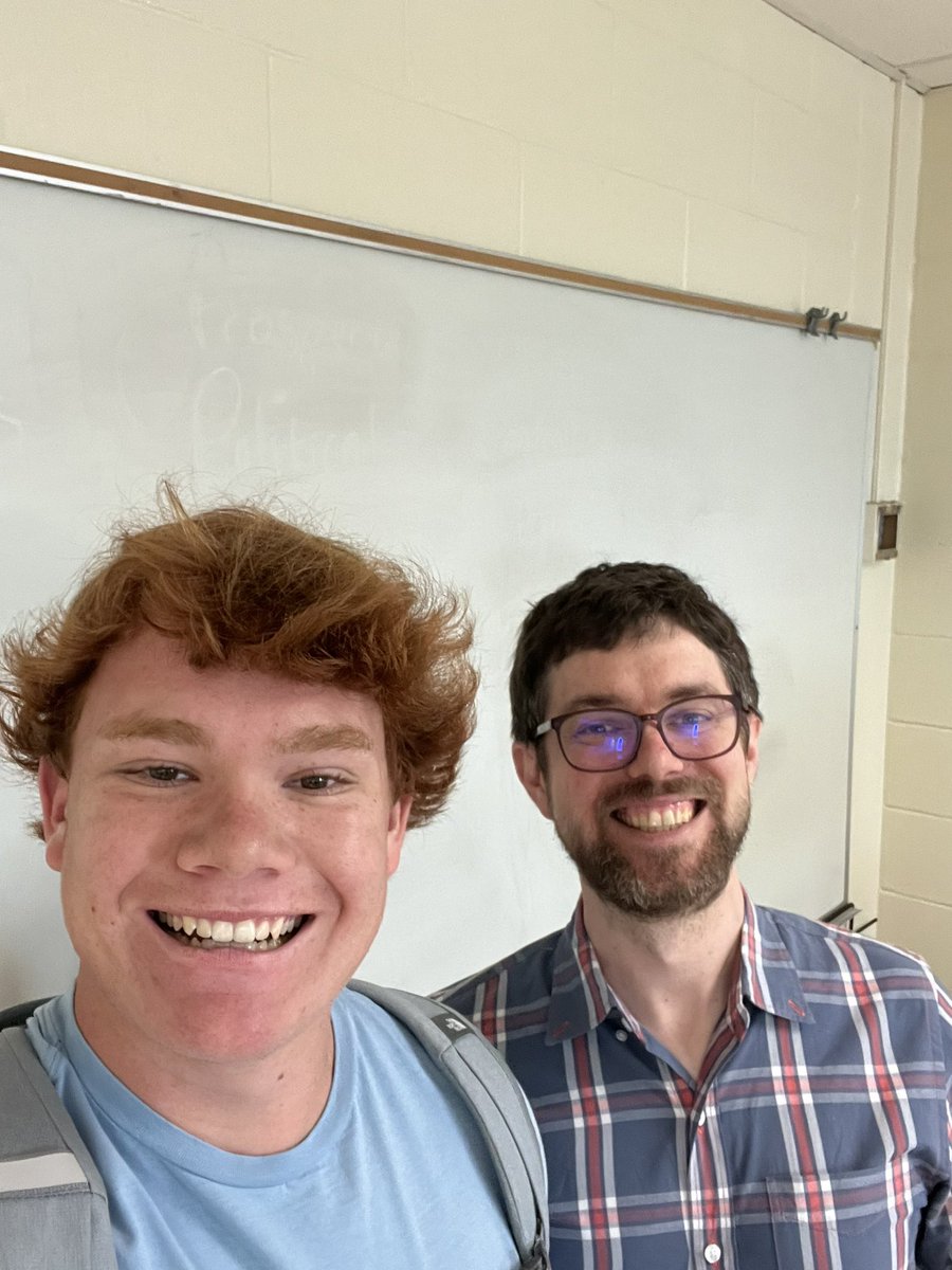 ABACBaseball's tweet photo. Dr. Pryor is one of our history professors! #picswithprofessors #RARE https://t.co/gip0ulaxW5