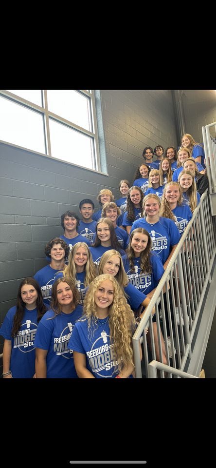 FburgStuCo's tweet photo. StuCo kids welcomed the Class of 2026 today for Freshman Orientation. Can’t wait to see EVERYONE back in the halls tomorrow! It’s going to be a great year at FCHS!! 

#GoMidgets https://t.co/qt4BBMSbXJ
