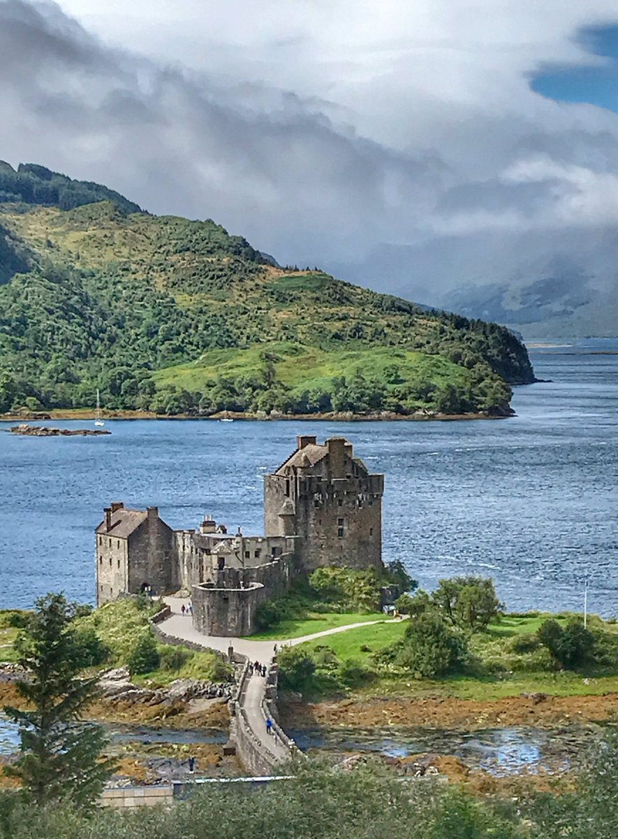 Bonny @1EileanDonan in #Scotland