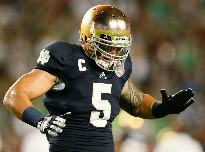 AllRoundPB1's tweet photo. Former #Chargers LB Manti Te'o -- the college football superstar who fell for one of the most famous catfishing scams to date -- is opening up on his decision to go public with his side of the hoax. Jay-Z has convinced him to open up and tell the story.
#Matiangi #MantiTeo https://t.co/NccGsOmQCs
