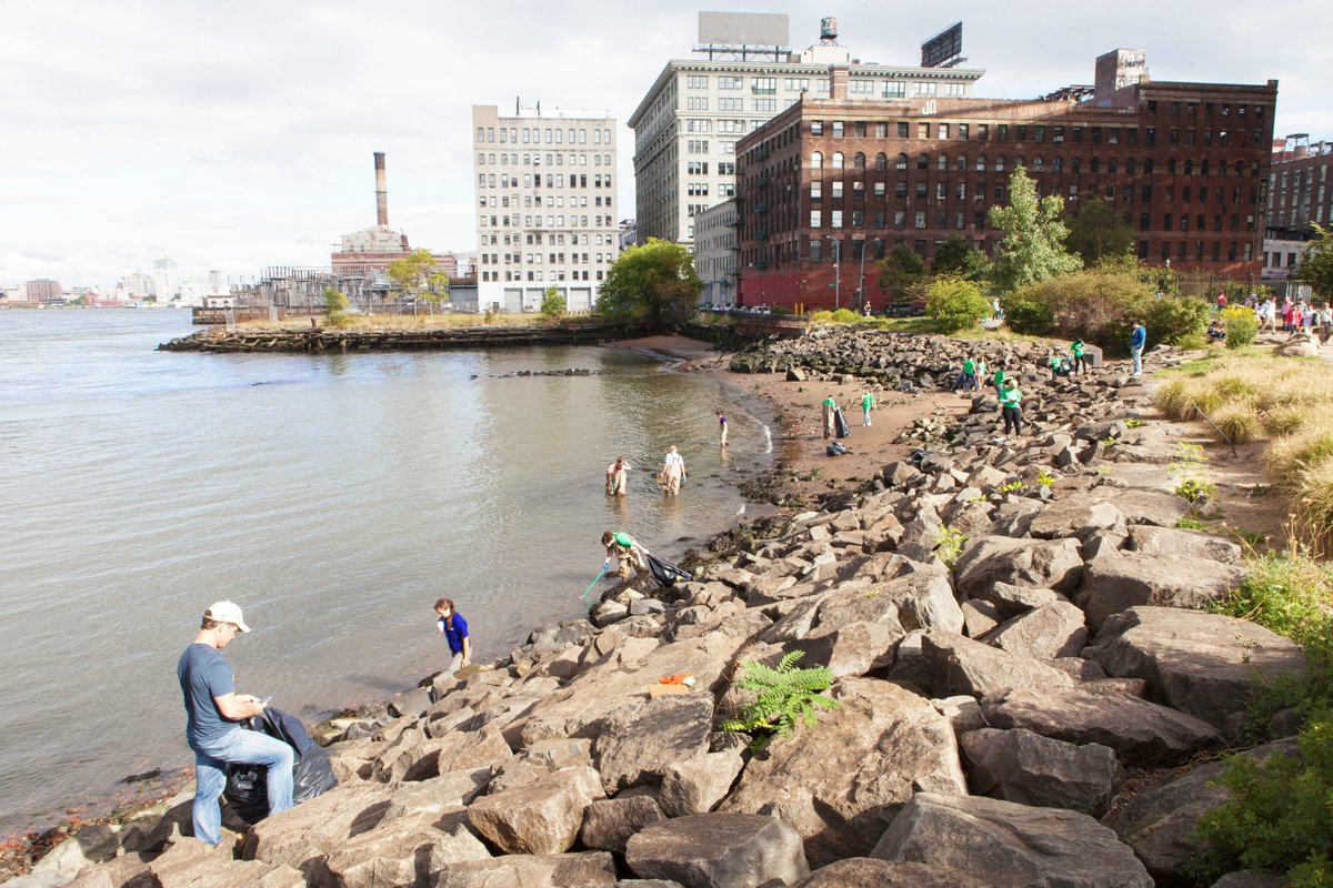 bbpnyc's tweet photo. Looking to #giveback? Join for a #CoastalClean this Friday, Aug. 19 at 9am! Team up with other #volunteers and help remove trash from the Park’s #saltmarshes and #beaches, to keep the Park beautiful and clean! RSVP required, but no experience needed. https://t.co/4MDhHEu3pz https://t.co/svnX8PRB5L