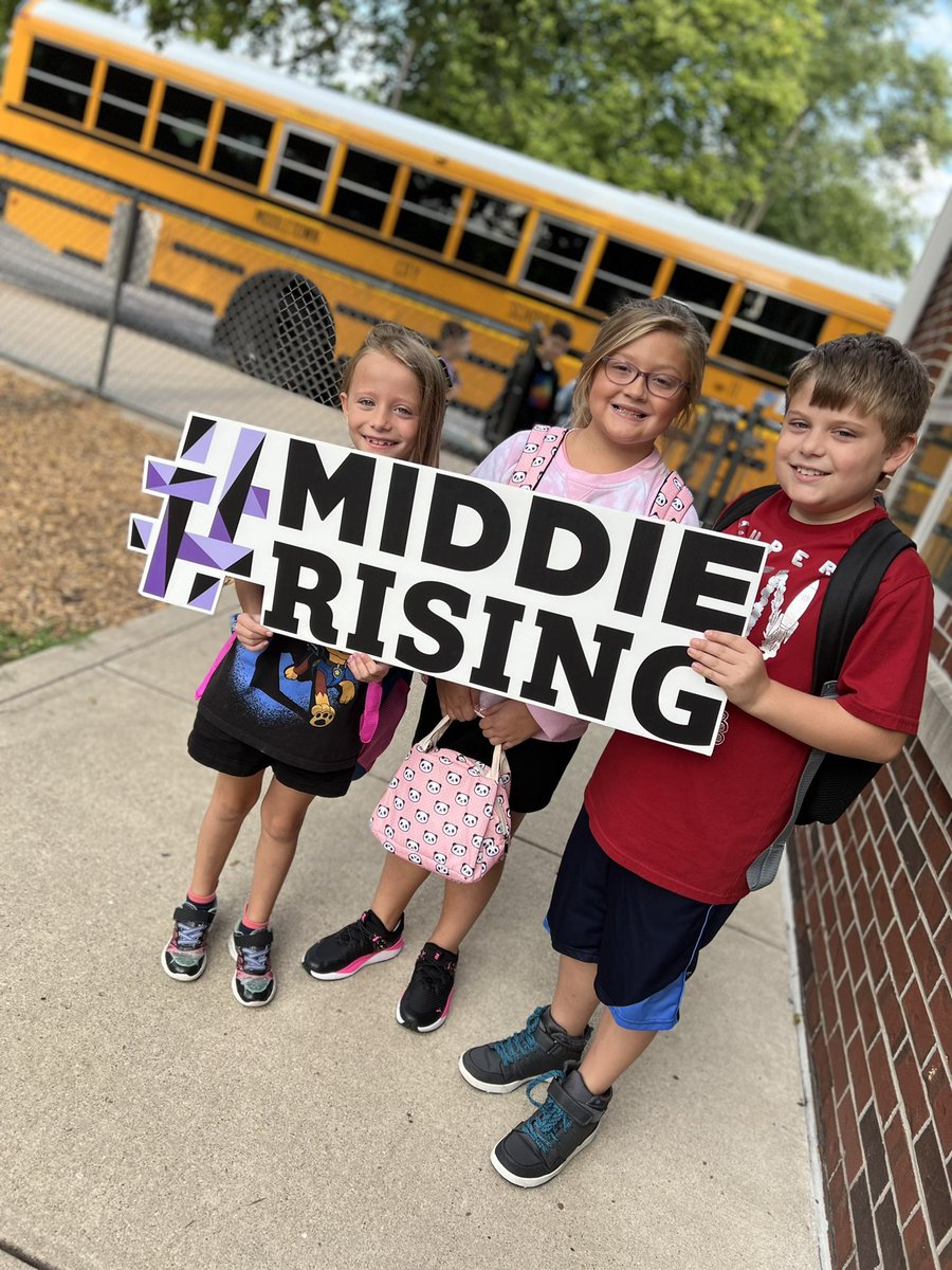 heather_keal's tweet photo. We have been crushing it on our first days at @MayfieldTweets! So many smiles and lots of new-year excitement! #ChasingGreatness #MiddieRising #MayfieldStrong (Thank you @SD4EDU for capturing these moments.😊) https://t.co/Bn70Qs3Tts